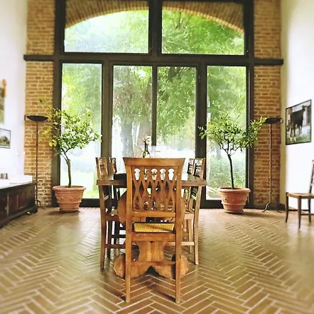 Alloggio per agriturismo Cascina Nuova *